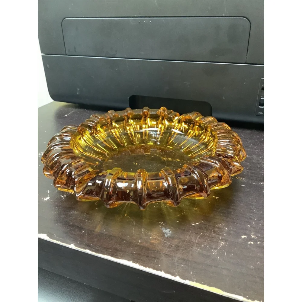 Sunburst Vintage Ashtray Large Heavy Amber Glass 7” MCM Tobacciana Cigar Pipe
